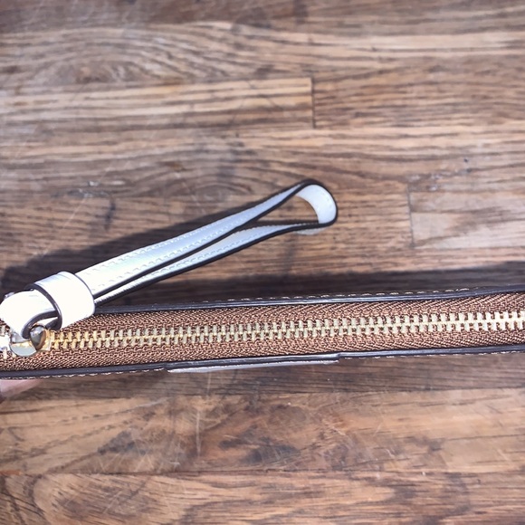 Coach brown and beige signature corner zip wristlet. - Picture 3 of 6